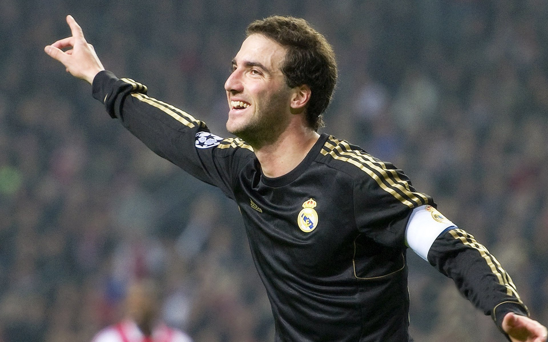 世界杯战术大揭秘:变化多端引爆现场!,世界杯比赛分析